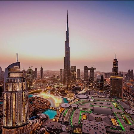 Royal House Capsule Hotell Dubai Exteriör bild