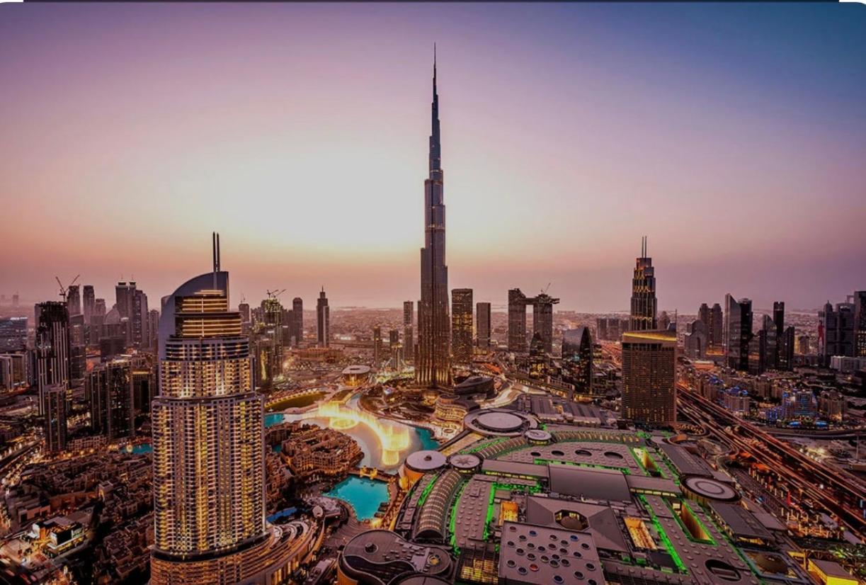 Royal House Capsule Hotell Dubai Exteriör bild